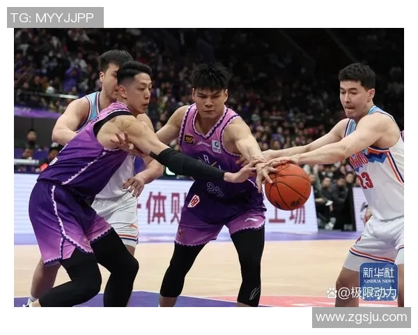 北京与新疆篮球对决精彩直播实录全程回顾与分析 北京与新疆篮球对决精彩直播实录全程回顾与分析