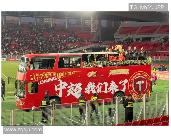 广州恒大迎战辽足争夺中超冠军荣耀全力以赴展现足球激情与团队精神